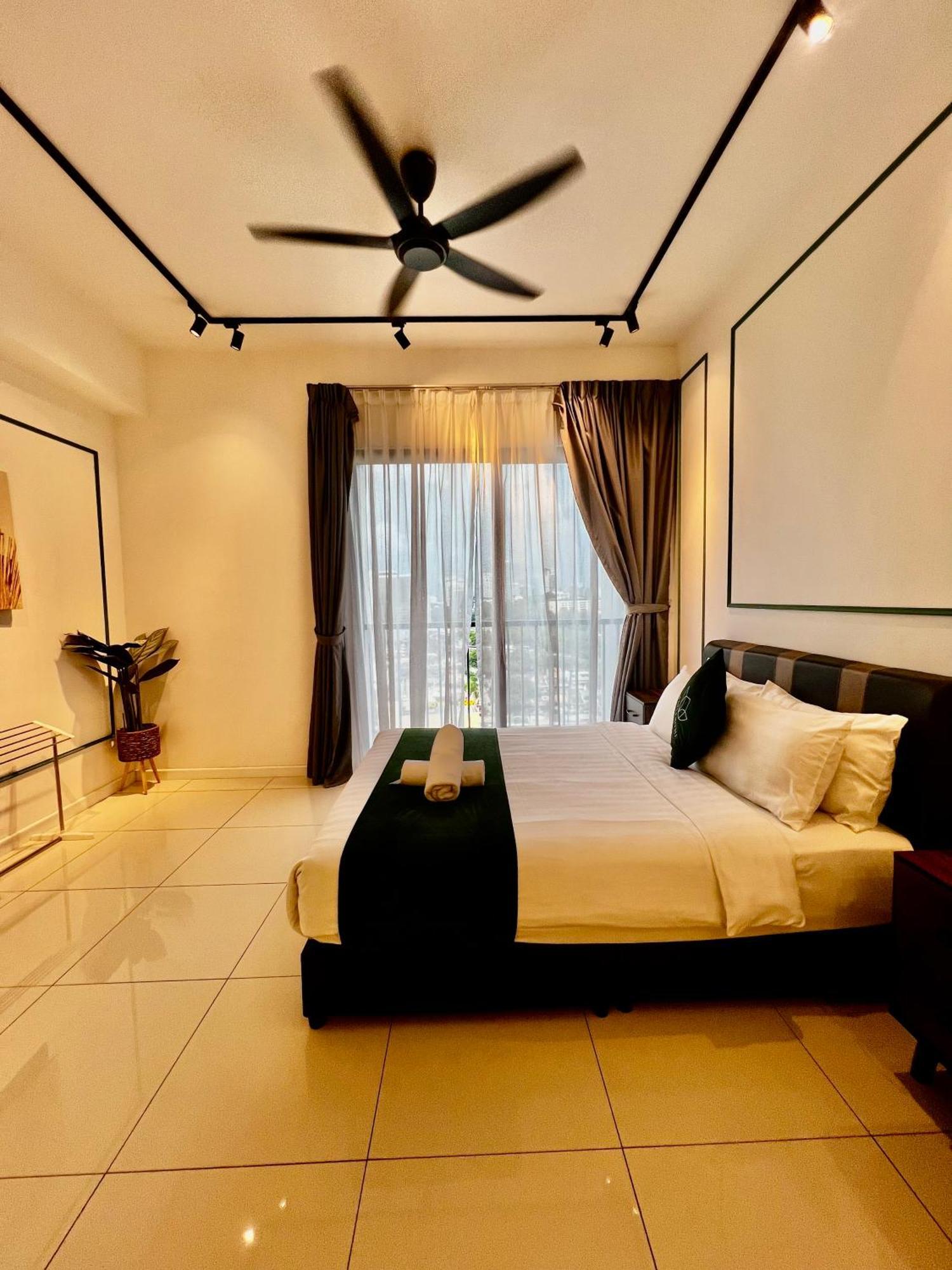 Chamber Grand Klcc Apartment
