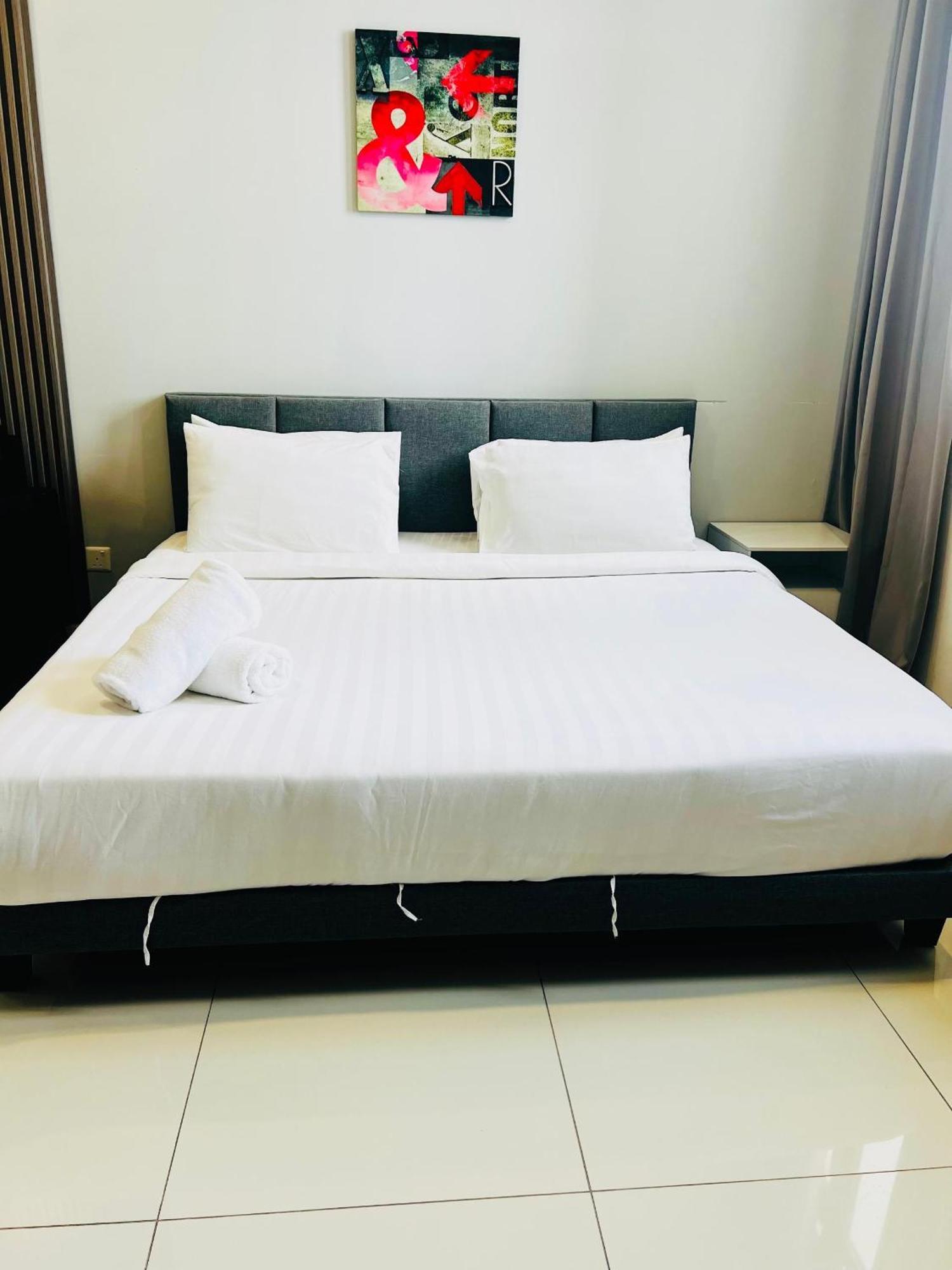 Chamber Grand Klcc Apartment